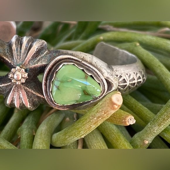 Sterling Turquoise & Buffalo Head Sandcast Cuff - Picture 4 of 8